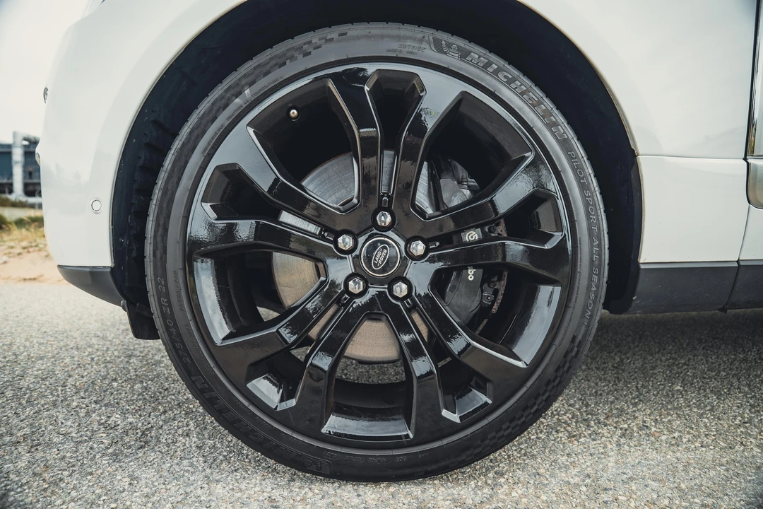 2016 Land Rover Range Rover L405 - Image 23 of 31