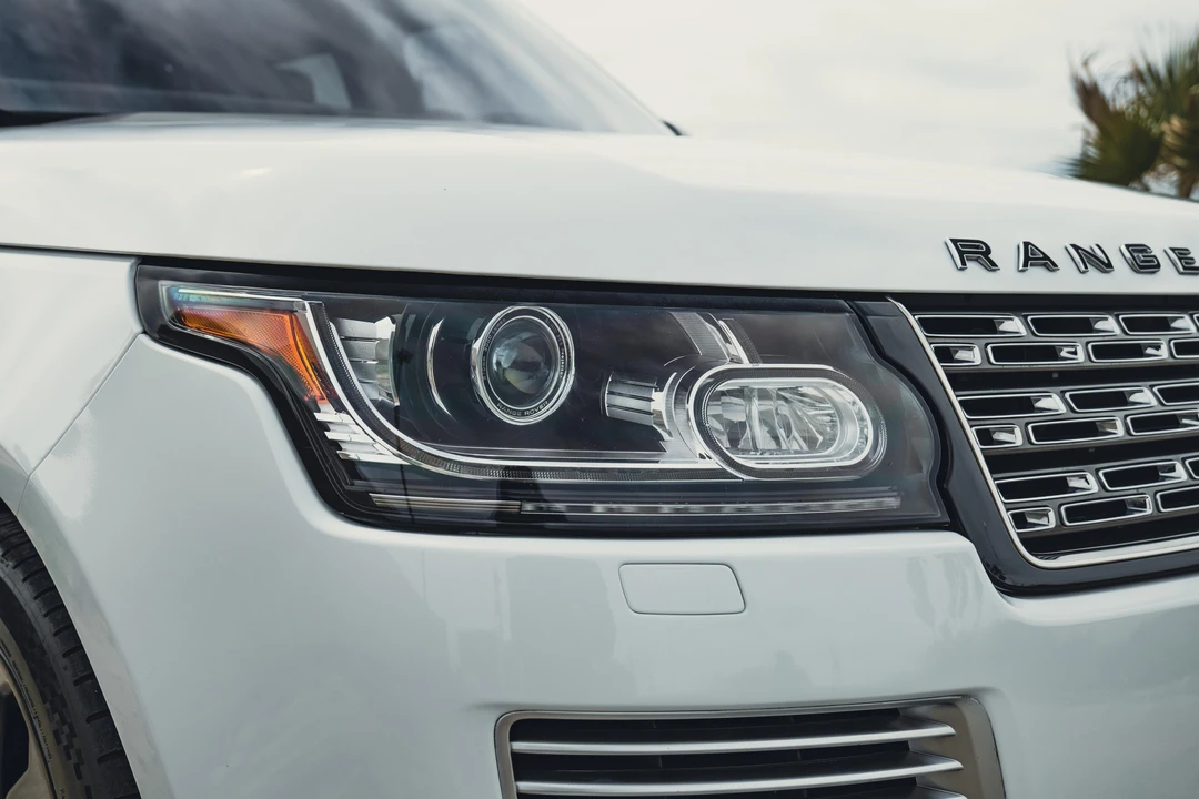2016 Land Rover Range Rover L405 - Image 9 of 31