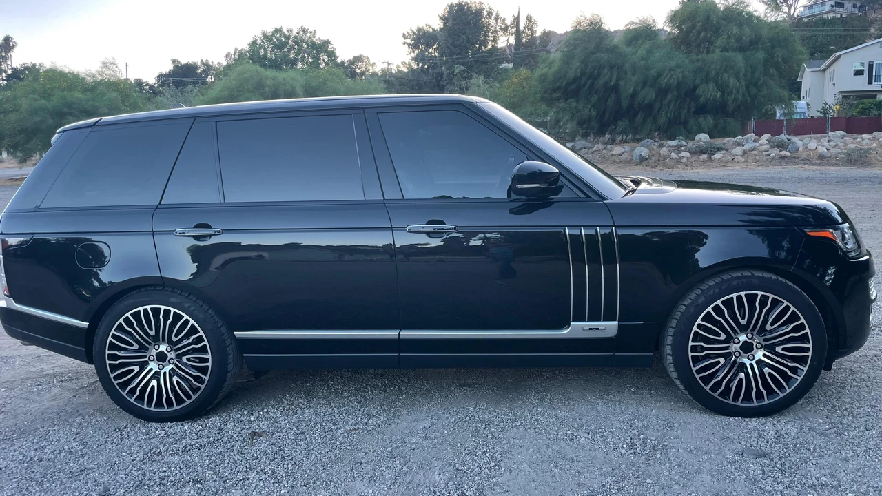 2016 Land Rover Range Rover L405 - Image 19 of 31