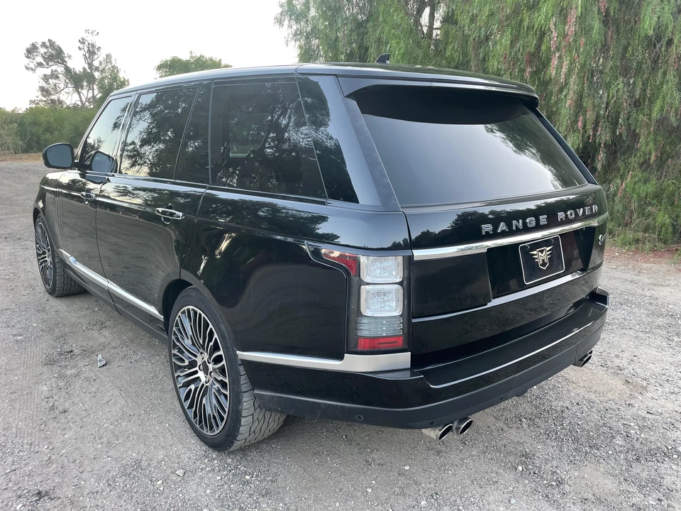 2016 Land Rover Range Rover L405 - Image 14 of 31