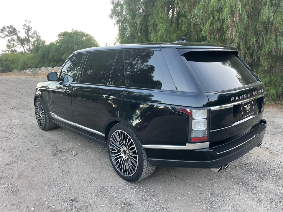 2016 Land Rover Range Rover L405 - Image 11 of 31