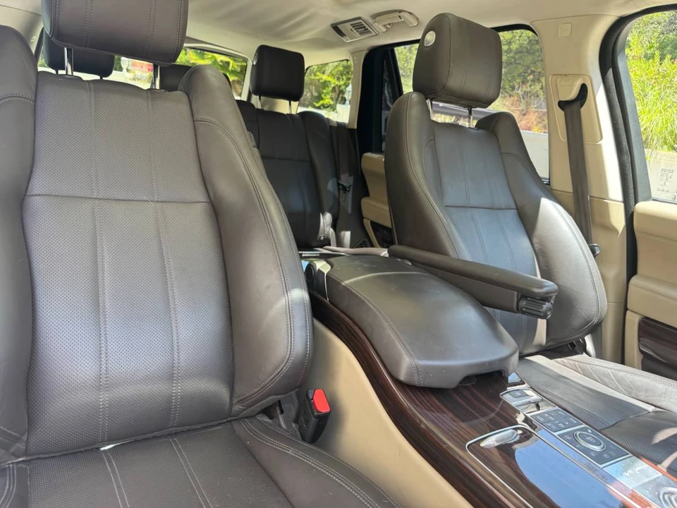 2016 Land Rover Range Rover L405 - Image 12 of 19