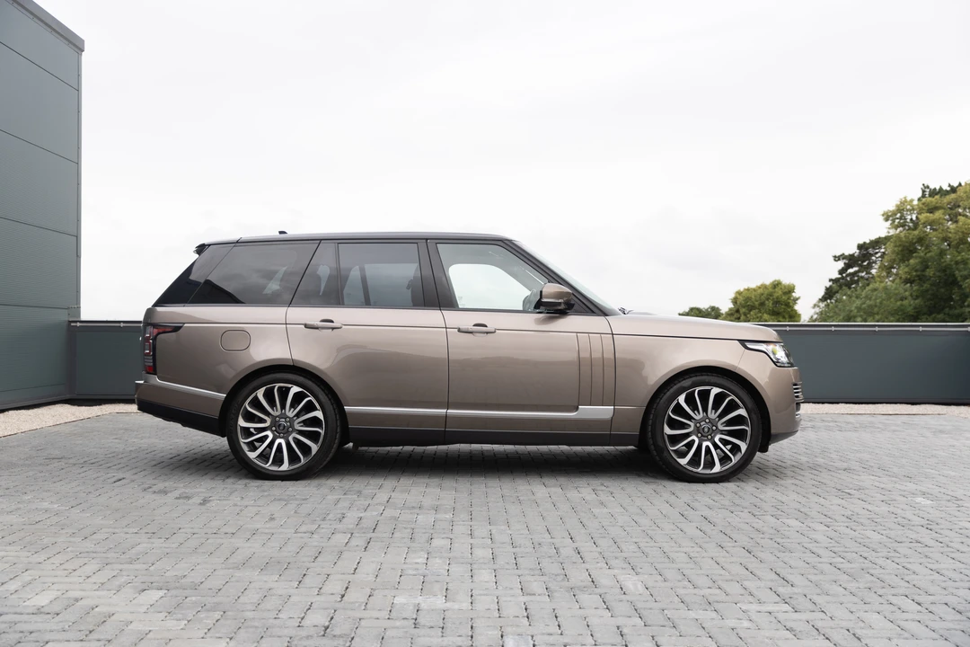2016 Land Rover Range Rover L405 - Image 16 of 31
