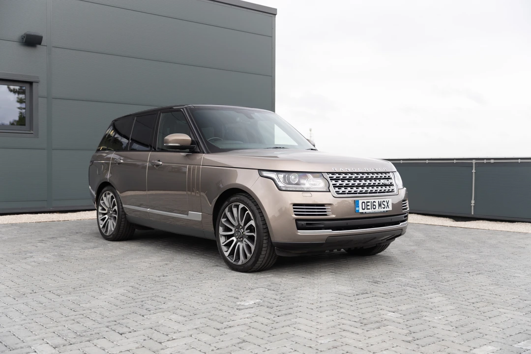 2016 Land Rover Range Rover L405 - Image 9 of 31