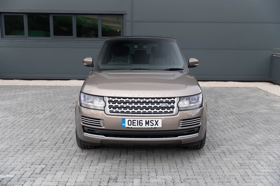 2016 Land Rover Range Rover L405 - Image 2 of 31
