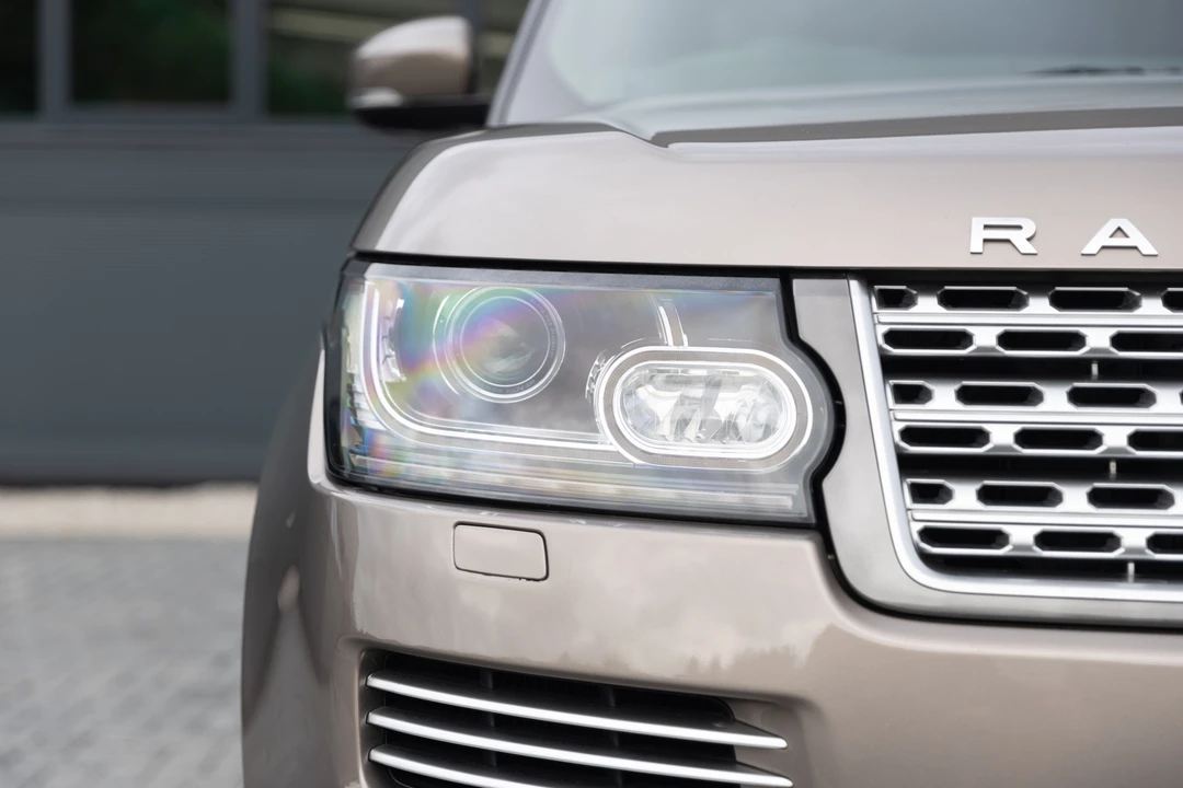 2016 Land Rover Range Rover L405 - Image 25 of 31
