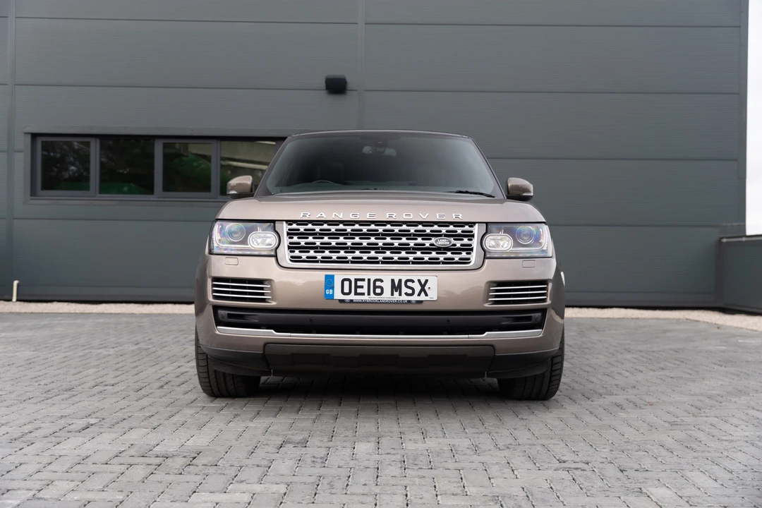 2016 Land Rover Range Rover L405 - Image 10 of 31