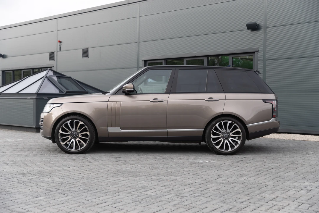 2016 Land Rover Range Rover L405 - Image 4 of 31