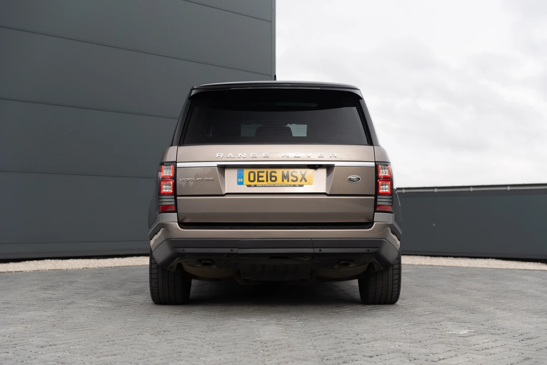 2016 Land Rover Range Rover L405 - Image 14 of 31