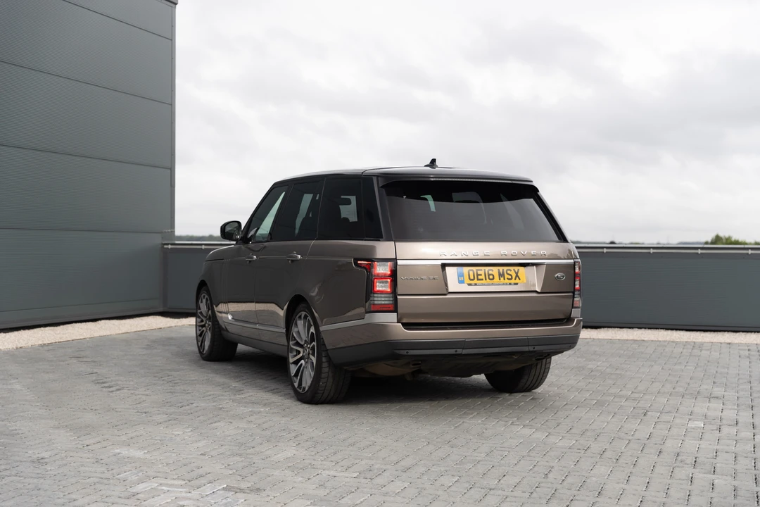 2016 Land Rover Range Rover L405 - Image 13 of 31