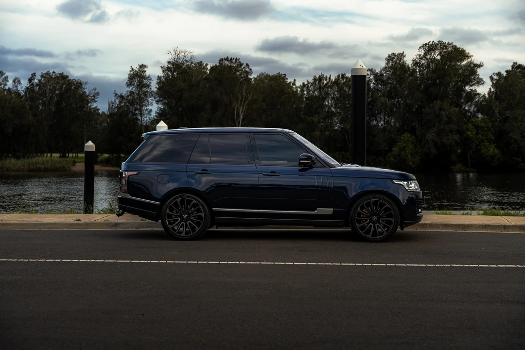2016 Land Rover Range Rover L405 - Image 4 of 31