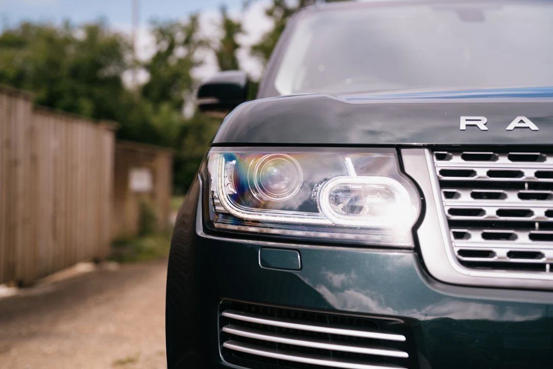 2016 Land Rover Range Rover L405 - Image 16 of 31