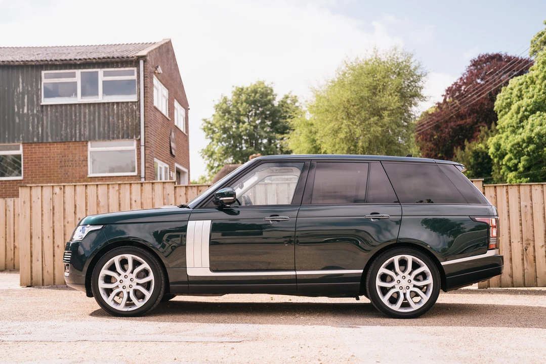 2016 Land Rover Range Rover L405 - Image 4 of 31