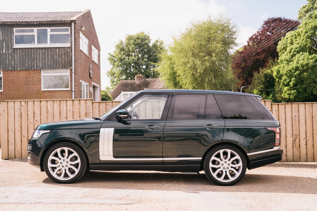 2016 Land Rover Range Rover L405 - Image 12 of 31