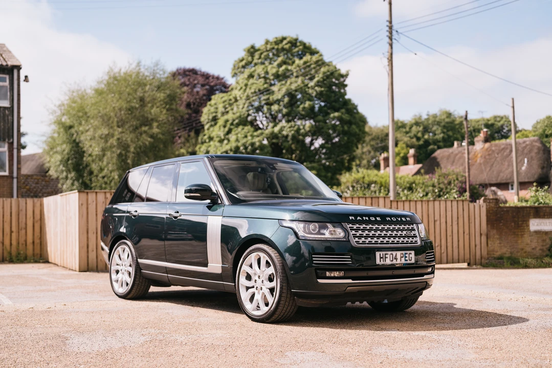 2016 Land Rover Range Rover L405 - Image 9 of 31
