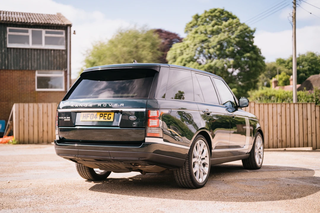 2016 Land Rover Range Rover L405 - Image 14 of 31