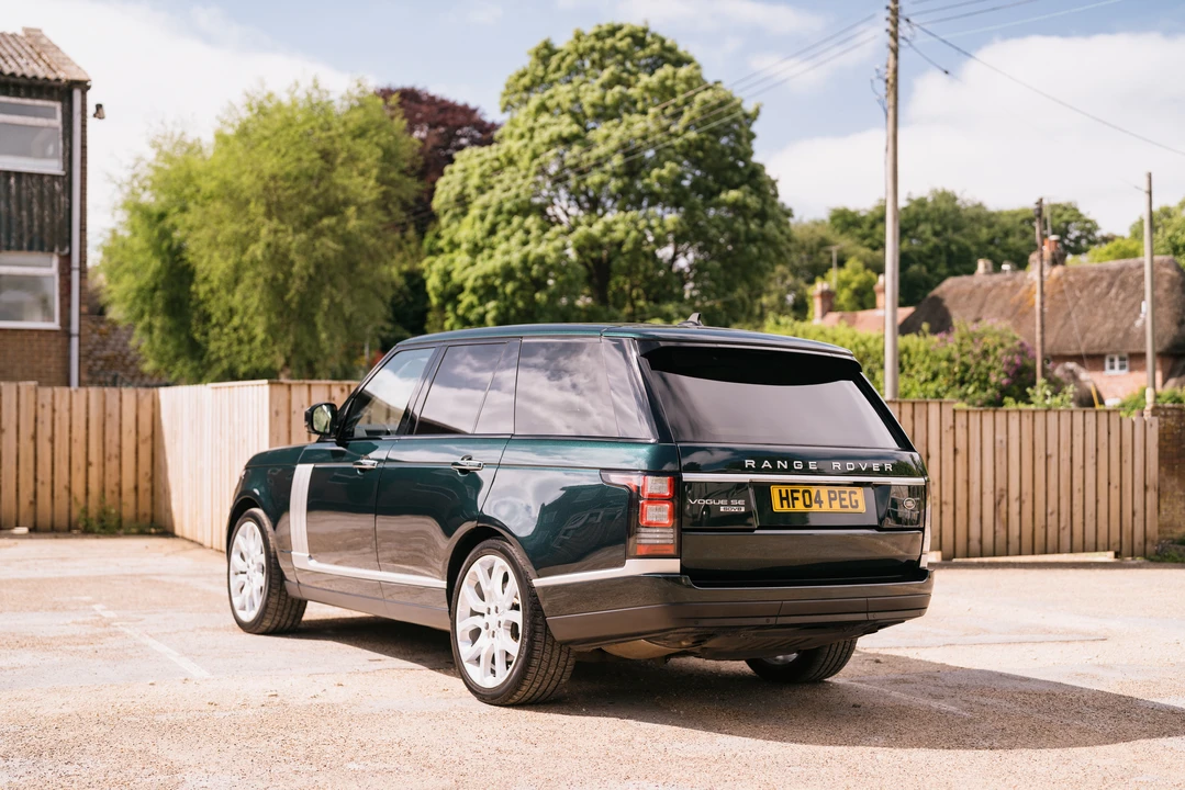 2016 Land Rover Range Rover L405 - Image 5 of 31