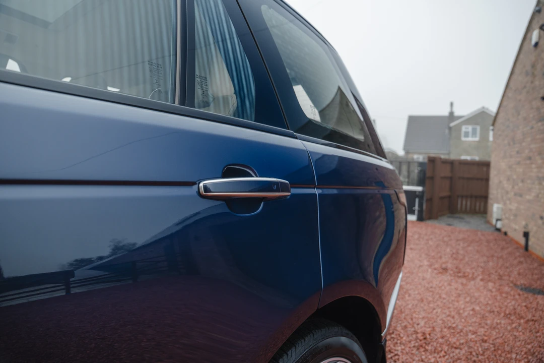 2016 Land Rover Range Rover L405 - Image 11 of 31