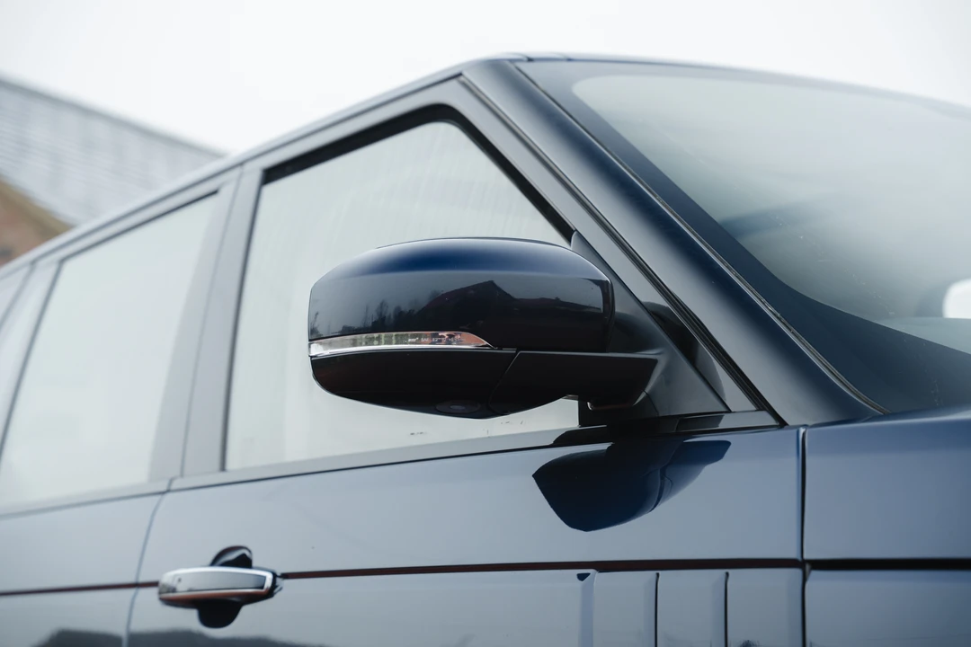 2016 Land Rover Range Rover L405 - Image 17 of 31