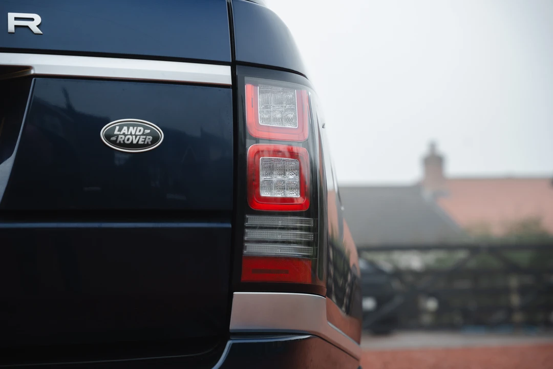 2016 Land Rover Range Rover L405 - Image 25 of 31