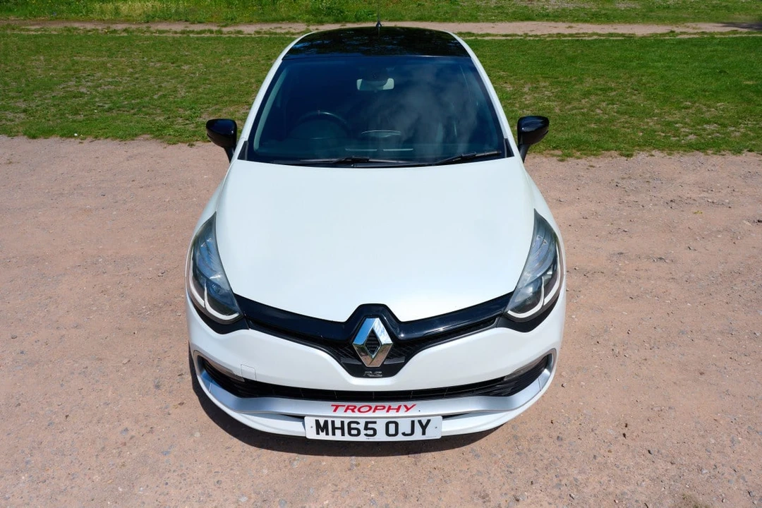 2016 Renault Clio 4th Gen - Image 14 of 30