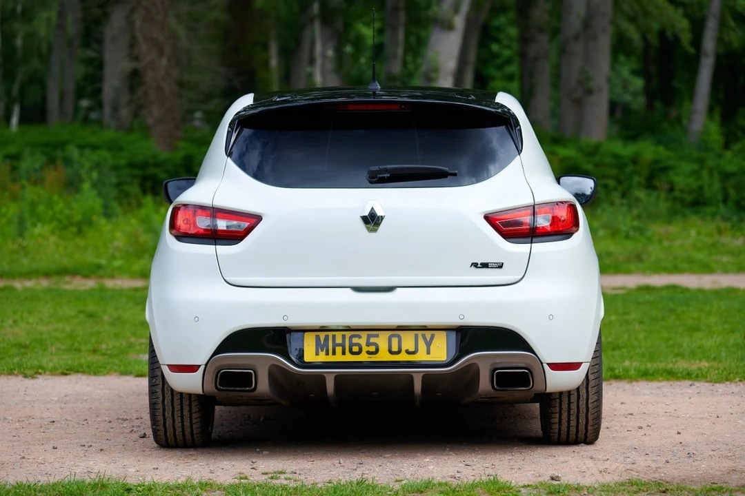 2016 Renault Clio 4th Gen - Image 11 of 30