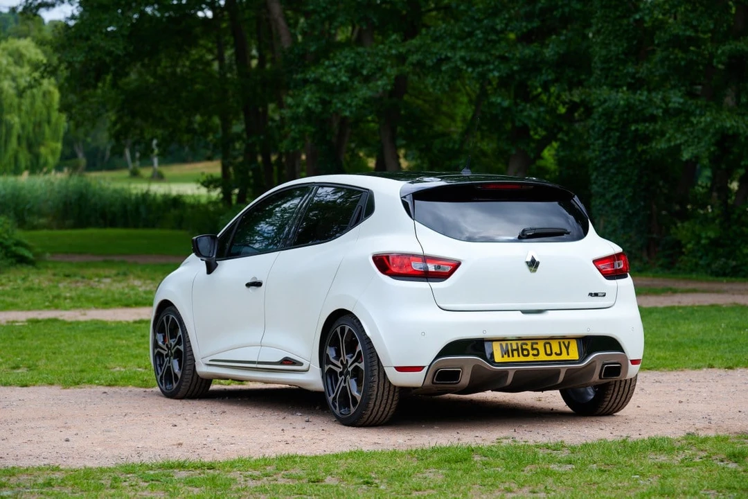 2016 Renault Clio 4th Gen - Image 12 of 30