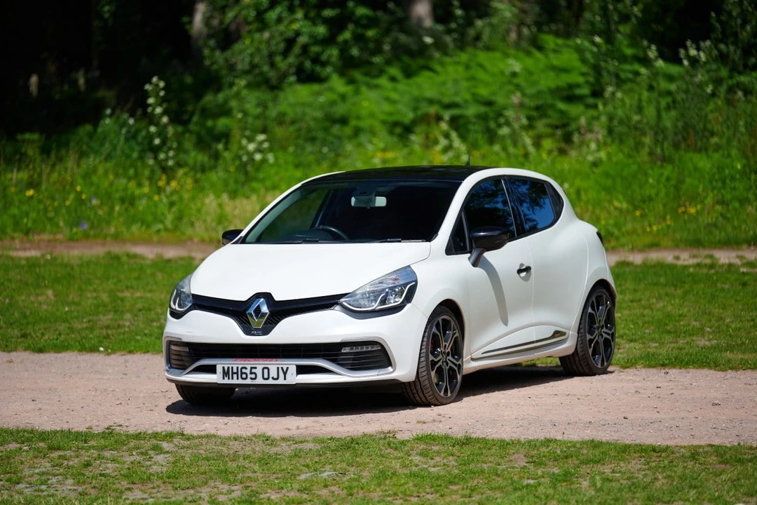 2016 Renault Clio 4th Gen - Image 16 of 30