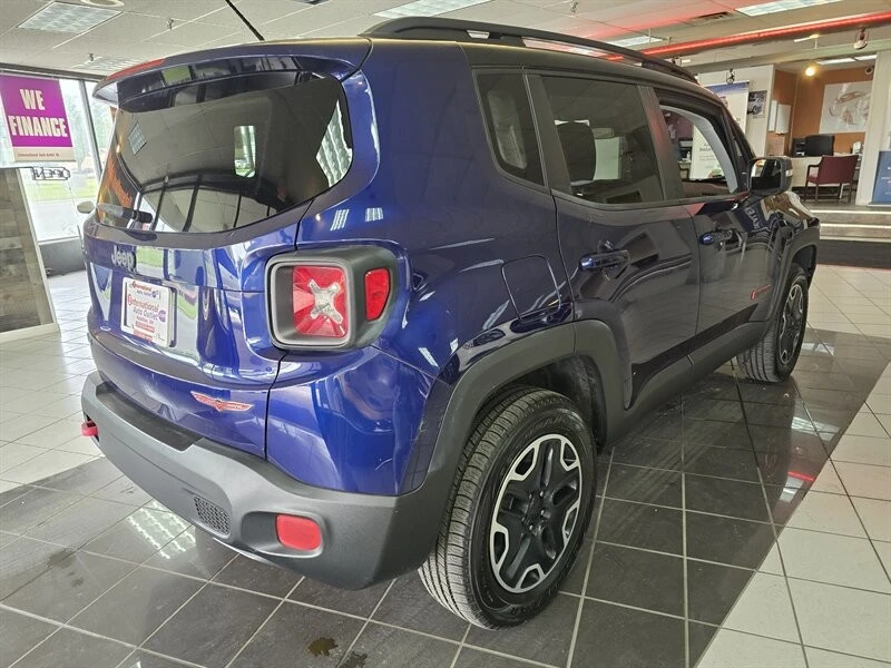 2016 Jeep Renegade - Image 4 of 4