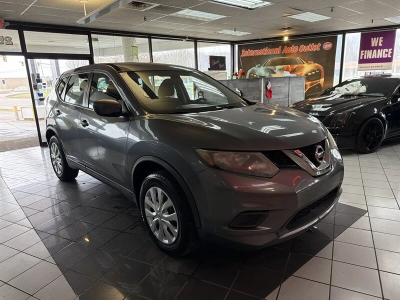 2016 Nissan Rogue - Image 4 of 4