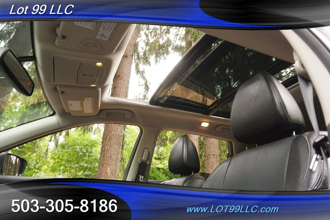 2016 Nissan Rogue - Image 3 of 4