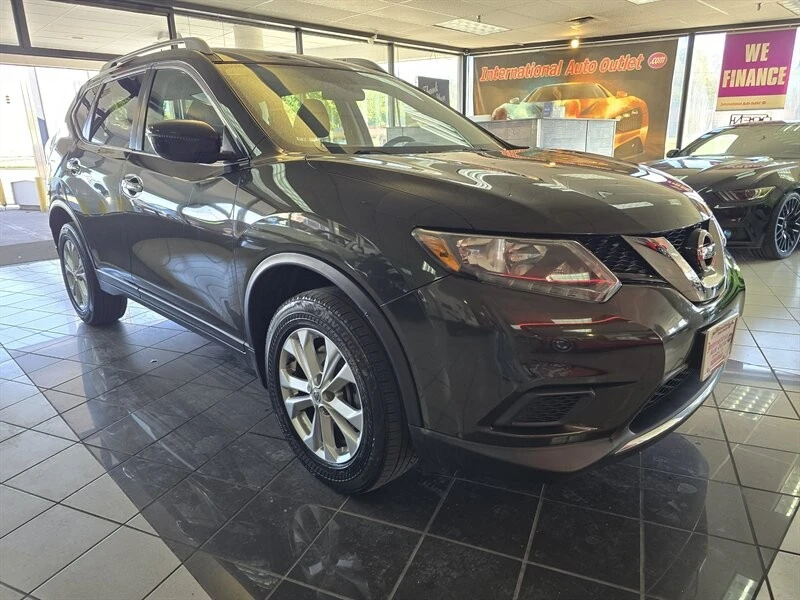 2016 Nissan Rogue - Image 3 of 4