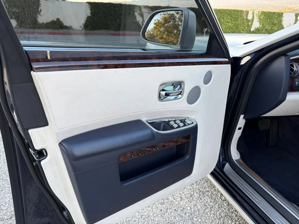 2016 Rolls-Royce Dawn - Image 12 of 19