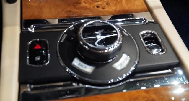2016 Rolls-Royce Dawn - Image 27 of 30