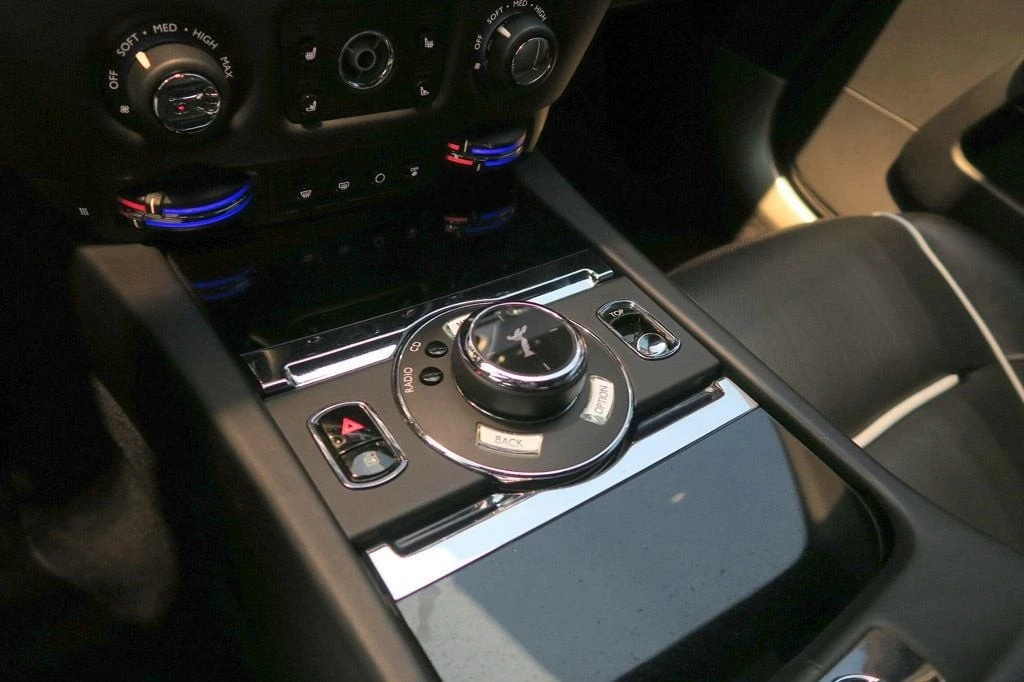 2016 Rolls-Royce Dawn - Image 19 of 21