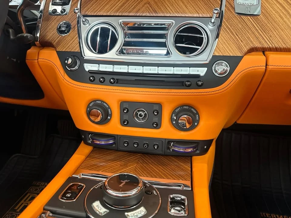 2016 Rolls-Royce Dawn - Image 18 of 20