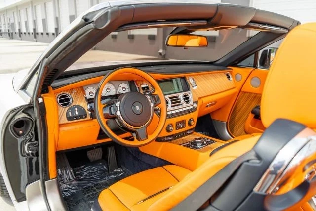 2016 Rolls-Royce Dawn - Image 16 of 21
