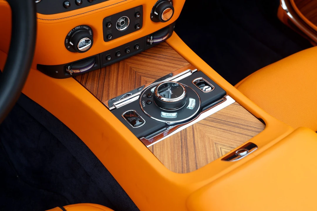 2016 Rolls-Royce Dawn - Image 9 of 31