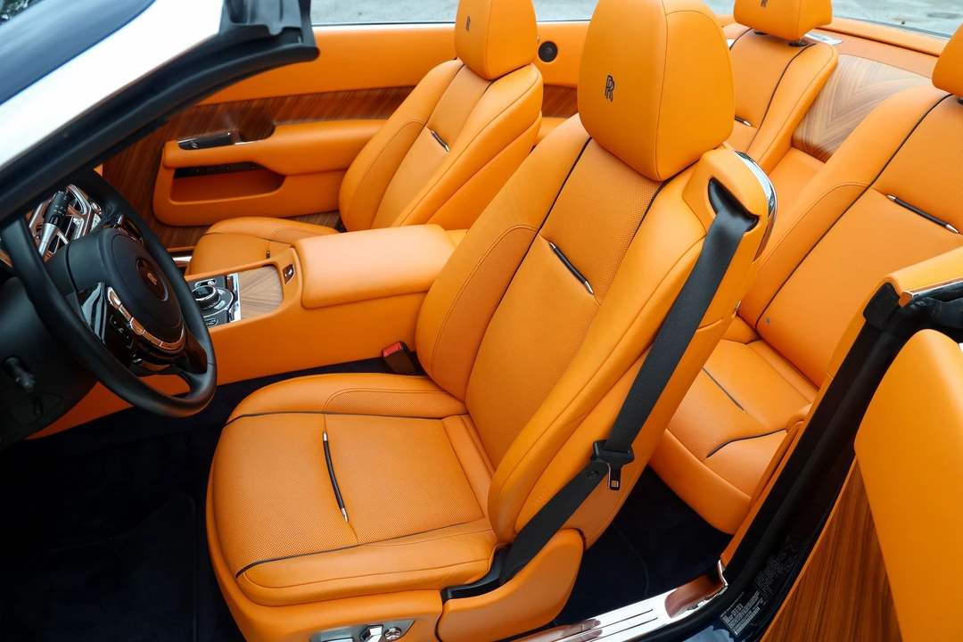 2016 Rolls-Royce Dawn - Image 13 of 31