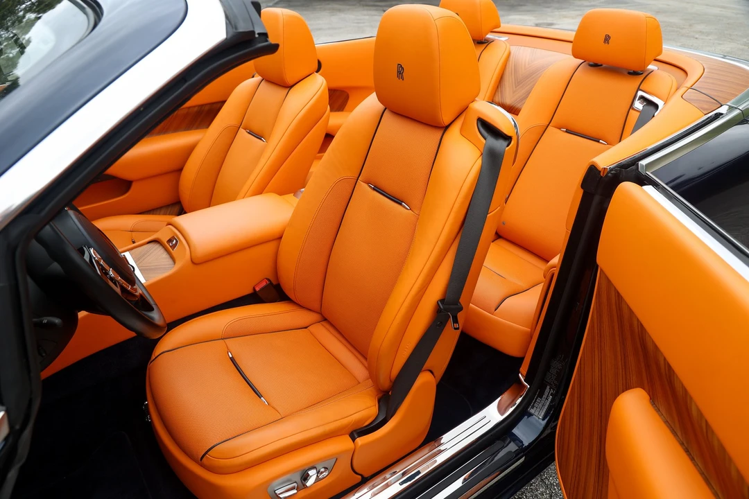 2016 Rolls-Royce Dawn - Image 4 of 31