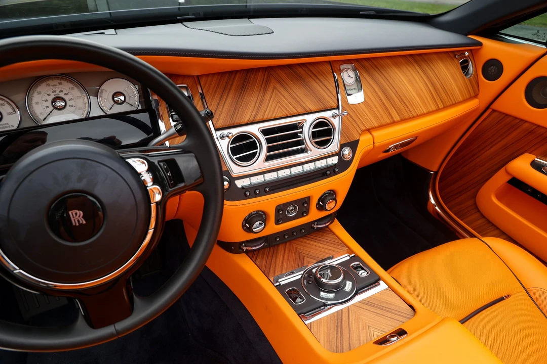 2016 Rolls-Royce Dawn - Image 12 of 31
