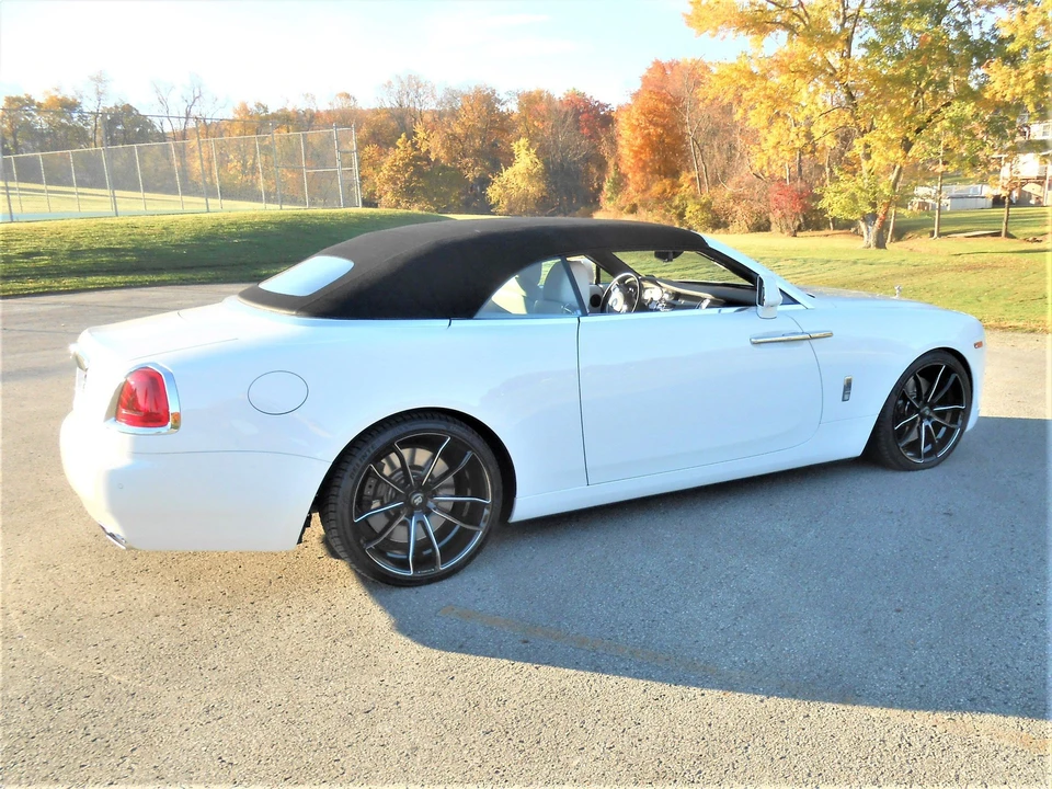 2016 Rolls-Royce Dawn - Image 10 of 17
