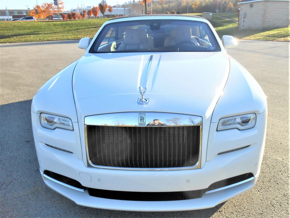 2016 Rolls-Royce Dawn - Image 8 of 17