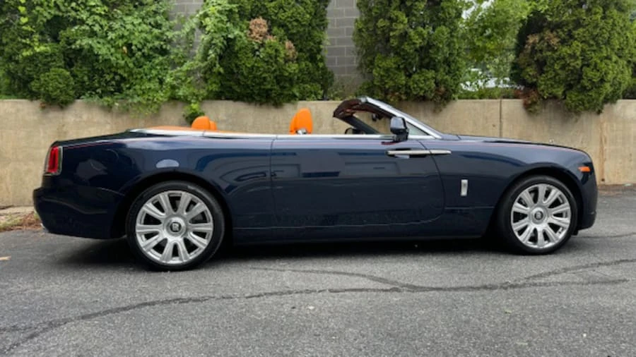 2016 Rolls-Royce Dawn - Image 2 of 31