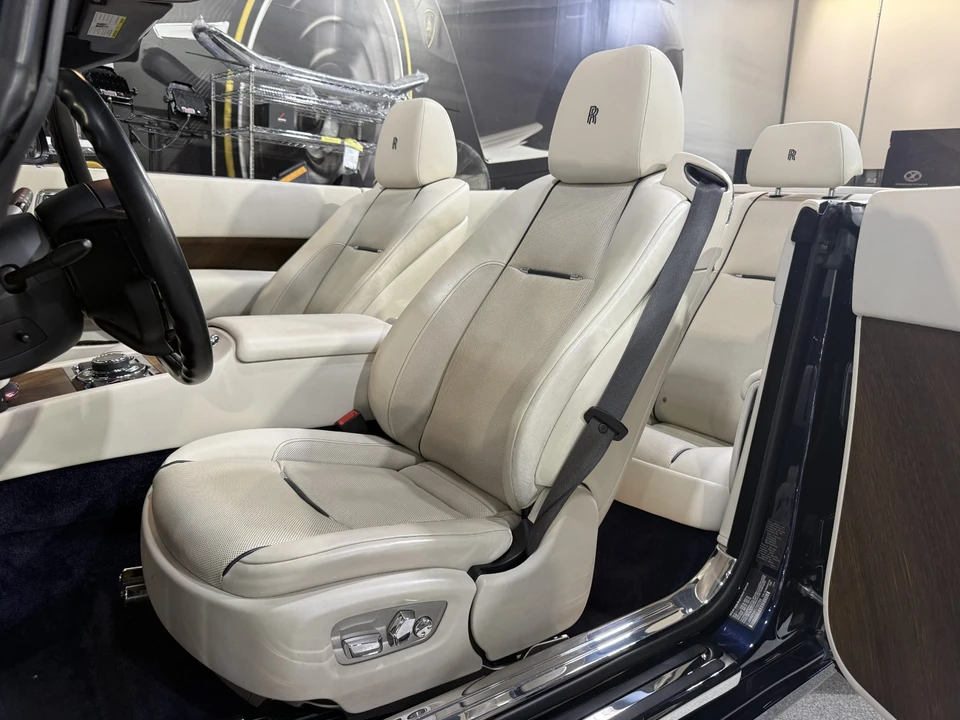 2016 Rolls-Royce Dawn - Image 12 of 21