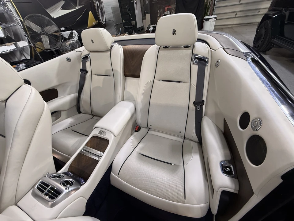 2016 Rolls-Royce Dawn - Image 14 of 21