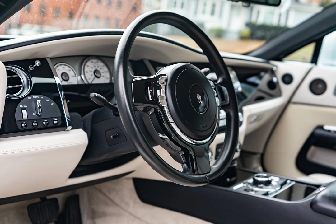 2016 Rolls-Royce Dawn - Image 5 of 9