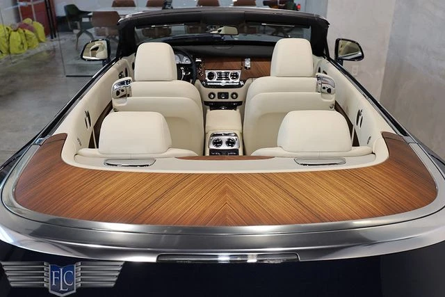 2016 Rolls-Royce Dawn - Image 13 of 31