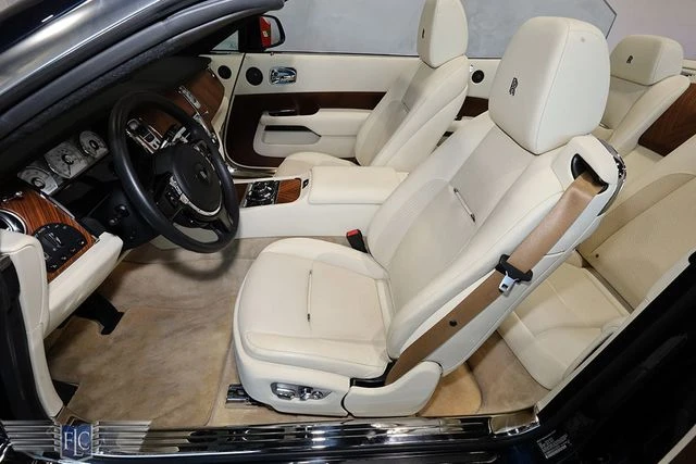 2016 Rolls-Royce Dawn - Image 18 of 31