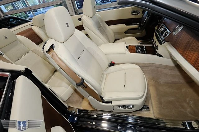 2016 Rolls-Royce Dawn - Image 19 of 31
